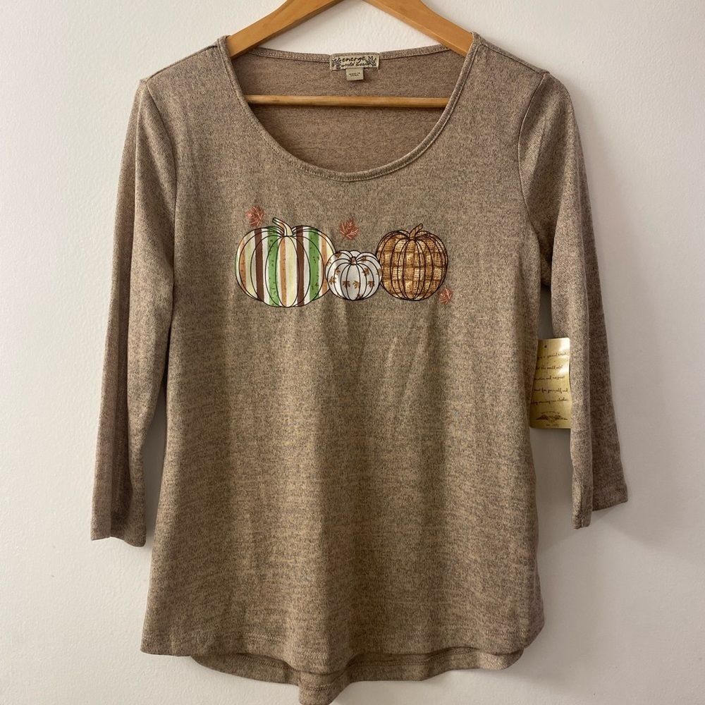 NWT Energe World Wear Pumpkins Print 3/4 Sleeve Blouse
